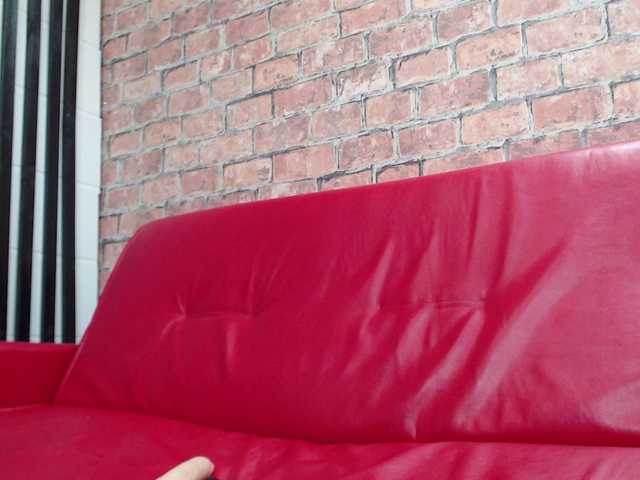 Live sex webcam photo for Anna900 #277167733