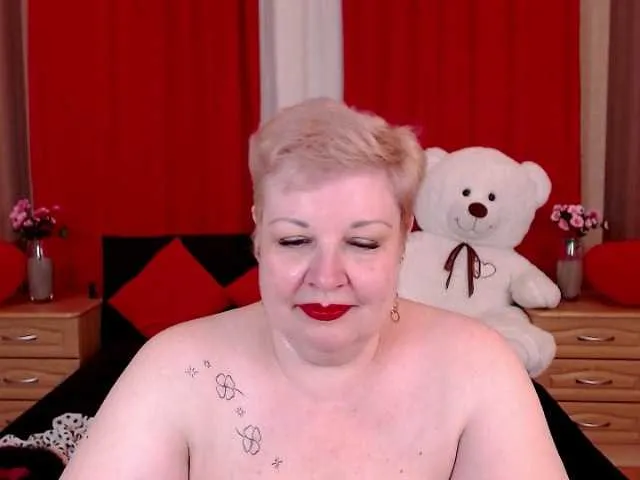 Live sex webcam photo for AnnaBain #273535966