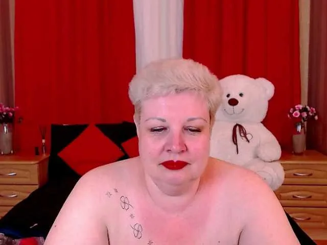 Live sex webcam photo for AnnaBain #273858807