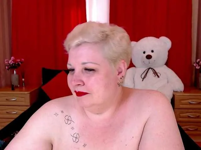 Live sex webcam photo for AnnaBain #273991324