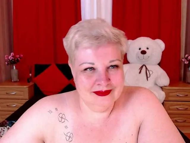 Live sex webcam photo for AnnaBain #274075917