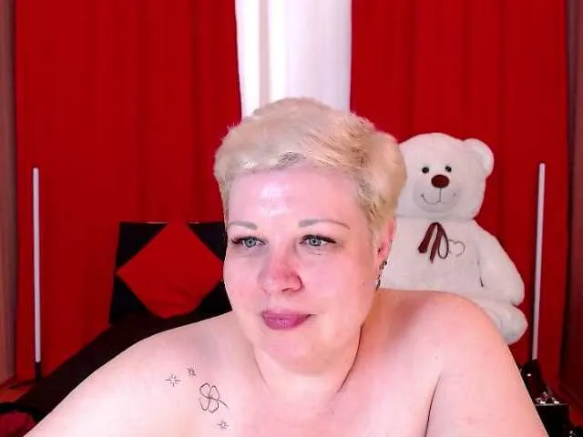 Live sex webcam photo for AnnaBain #274173821