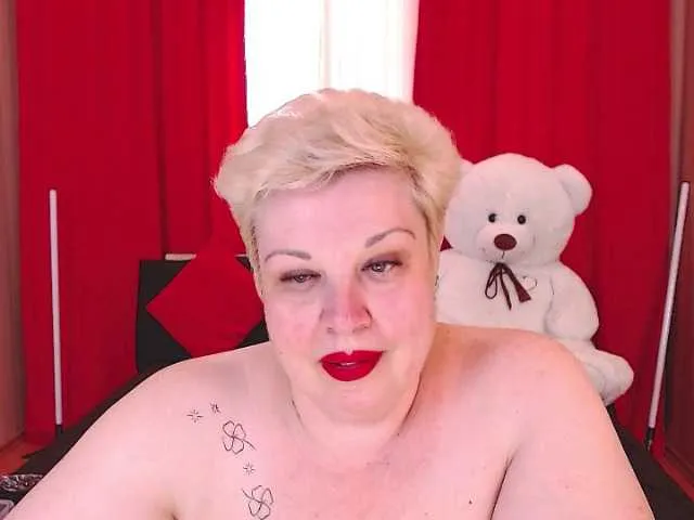Live sex webcam photo for AnnaBain #274209497