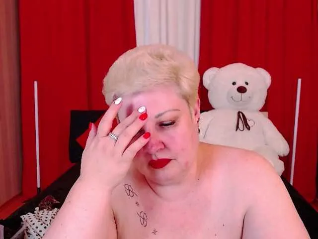 Live sex webcam photo for AnnaBain #274228410