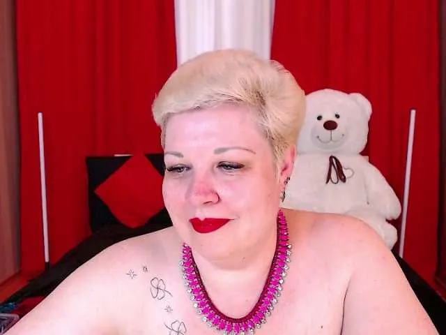 Live sex webcam photo for AnnaBain #274245911