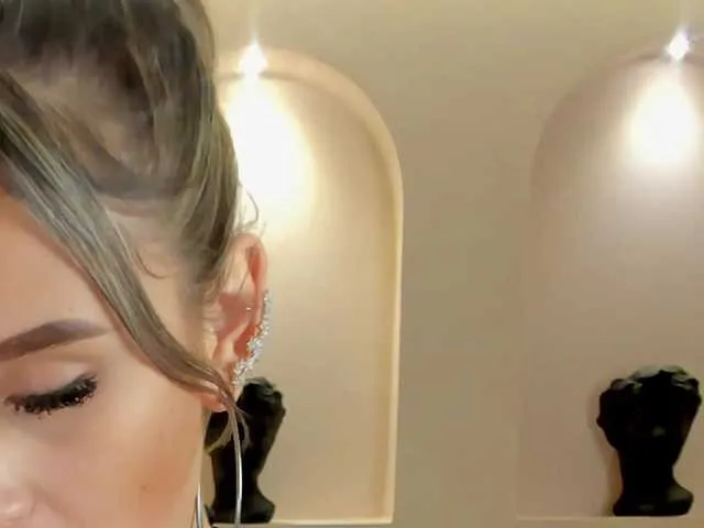 Live sex webcam photo for AnnaBrooks #277082970