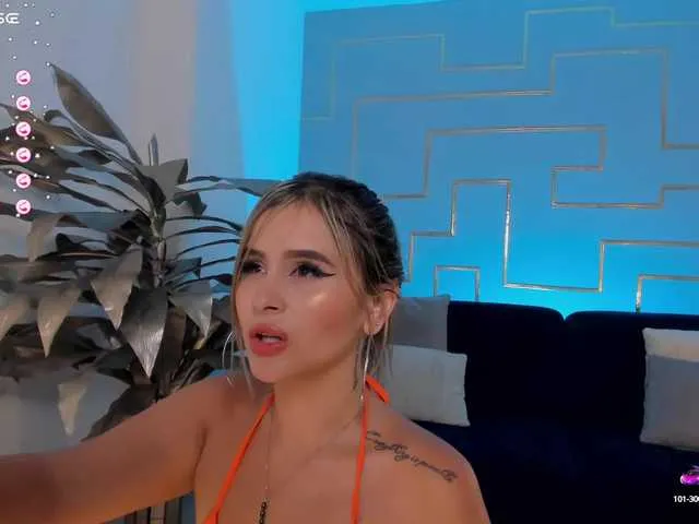 Live sex webcam photo for AnnaBrooks #277661861