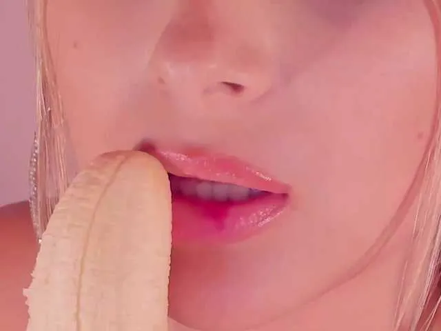 Live sex webcam photo for AnnaBrooks #290419027