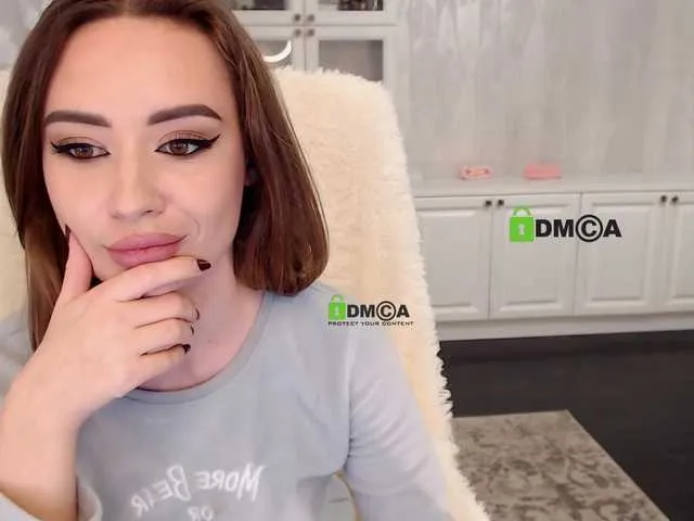 Live sex webcam photo for AnnaDaisy1 #273102716