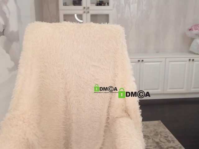 Live sex webcam photo for AnnaDaisy1 #273899968