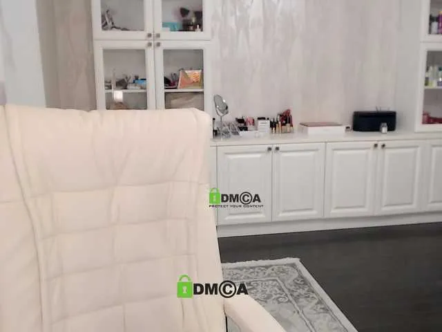 Live sex webcam photo for AnnaDaisy1 #276148621