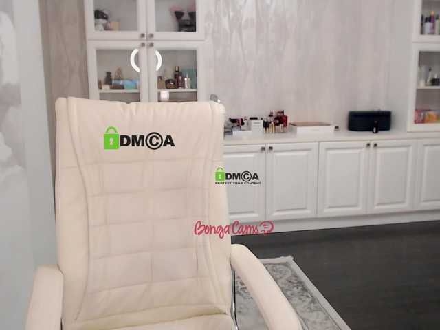 Live sex webcam photo for AnnaDaisy1 #276519461