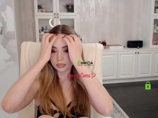 Live sex webcam photo for AnnaDaisy1 #276721790