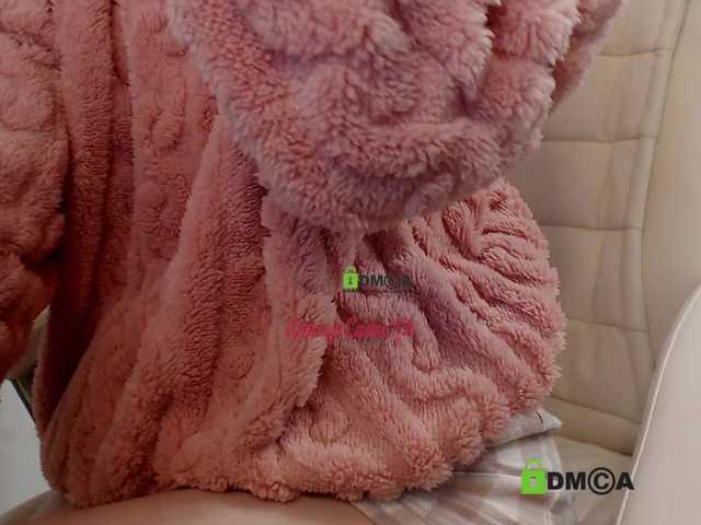 Live sex webcam photo for AnnaDaisy1 #276723685