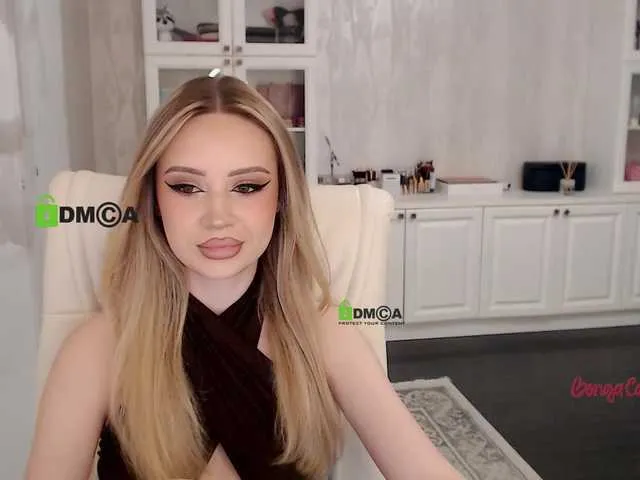Live sex webcam photo for AnnaDaisy1 #277293733