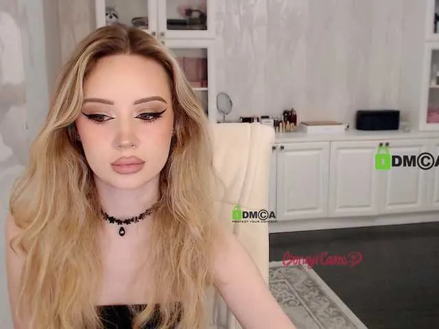 Live sex webcam photo for AnnaDaisy1 #277493293