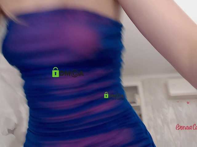 Live sex webcam photo for AnnaDaisy1 #277845998