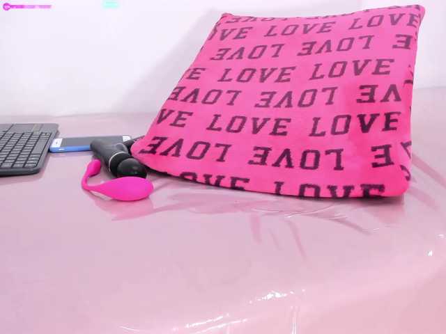 Live sex webcam photo for AnnaDiaz #276202521