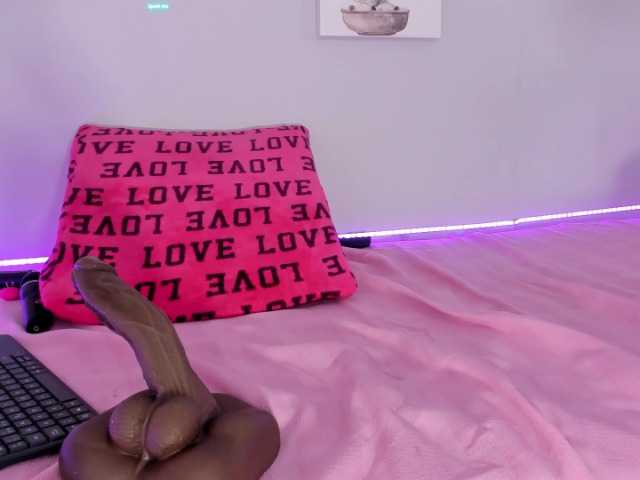 Live sex webcam photo for AnnaDiaz #276246867