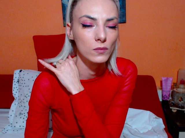 Live sex webcam photo for AnnaDimond #272167766