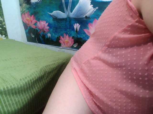 Live sex webcam photo for AnnaGoldXx #290951269