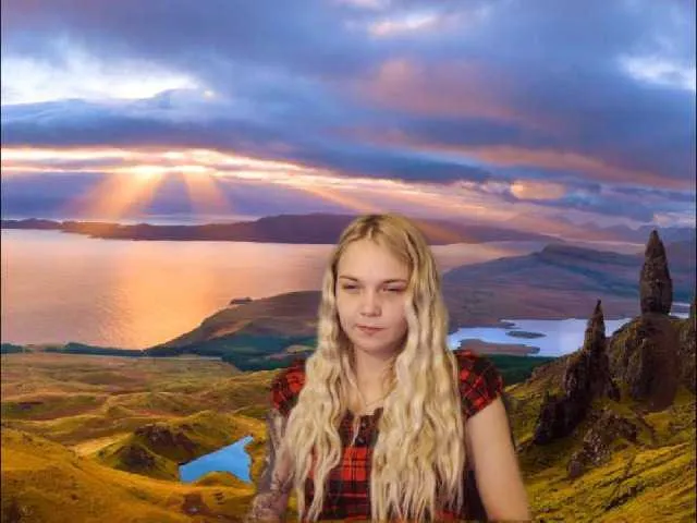 Live sex webcam photo for AnnaHappy18 #273512015