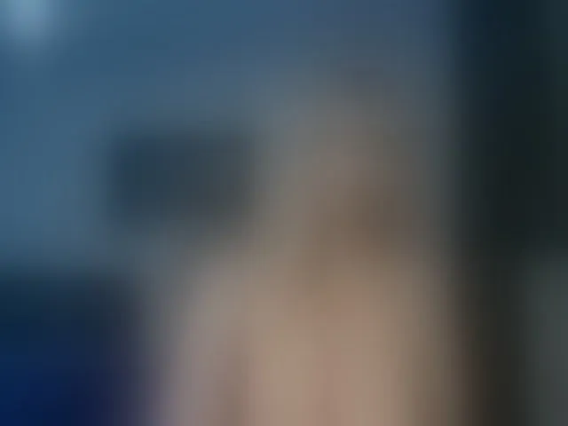 Live sex webcam photo for AnnaMariaMM #293879448