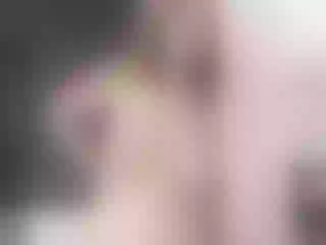 Live sex webcam photo for AnnaMooree #276984190