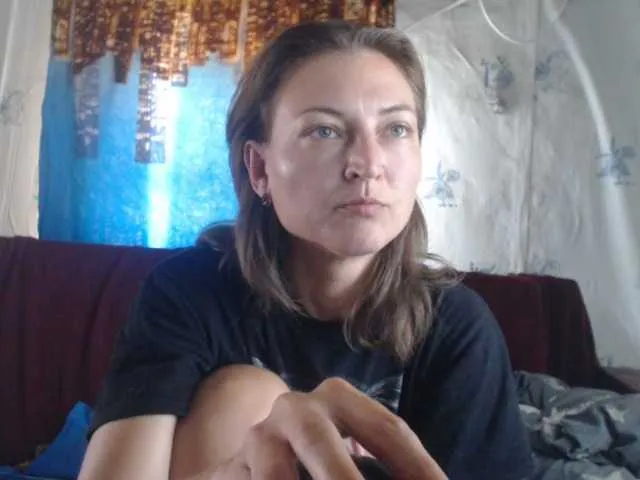 Live sex webcam photo for AnnaPraga #275681557