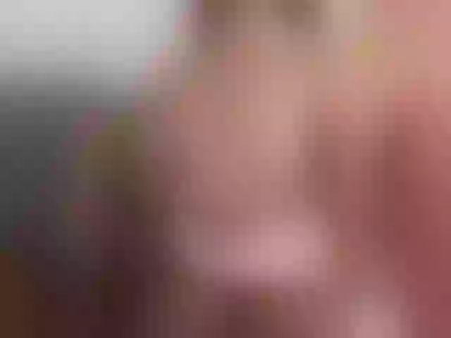 Live sex webcam photo for AnnaRoms12 #292125792