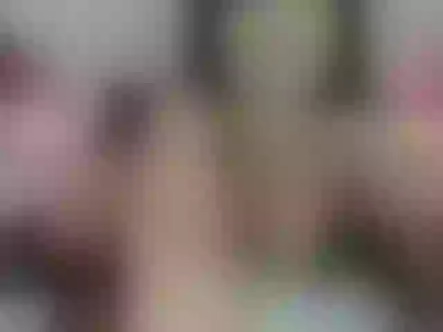 Live sex webcam photo for AnnaRos #292255894