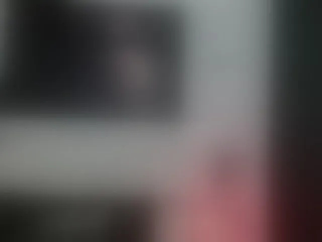 Live sex webcam photo for AnnaRos #293079776