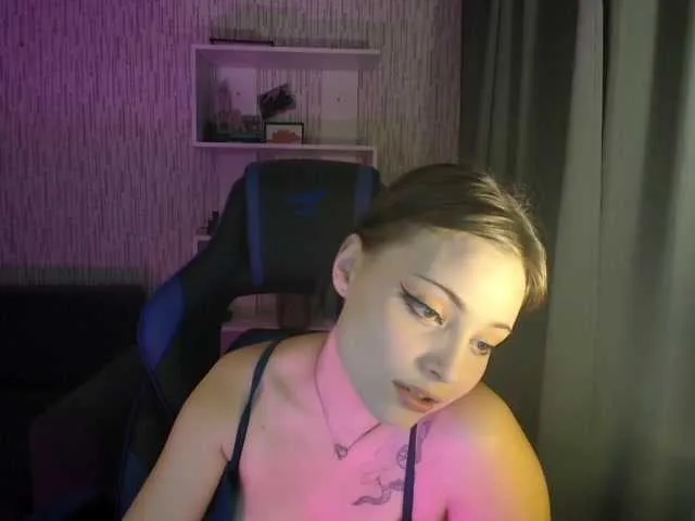 Live sex webcam photo for AnnaSinger #288906407