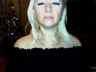 Live sex webcam photo for AnnaSnowy #201876871