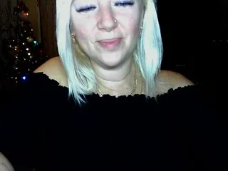Live sex webcam photo for AnnaSnowy #201885565