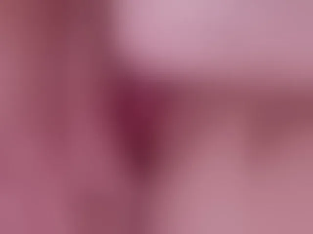 Live sex webcam photo for AnnaVictoriaa #292753129
