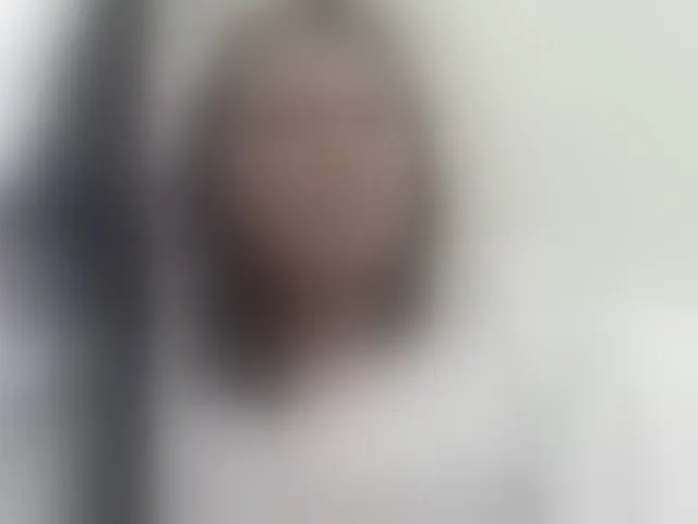 Live sex webcam photo for AnnaVictoriaa #292780061
