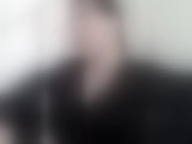 Live sex webcam photo for AnnaVictoriaa #293507035