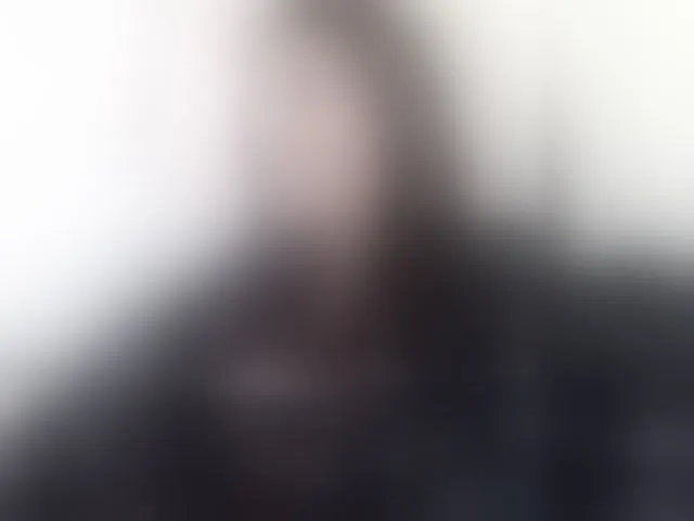 Live sex webcam photo for AnnaVictoriaa #293939070