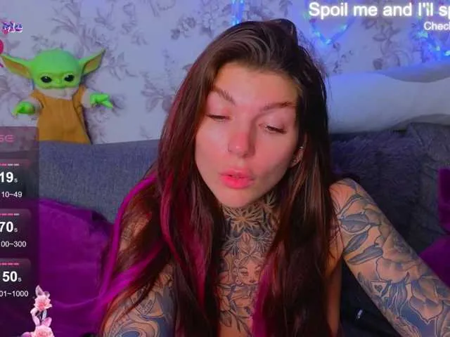 Live sex webcam photo for AnnaXXMeow #277817986