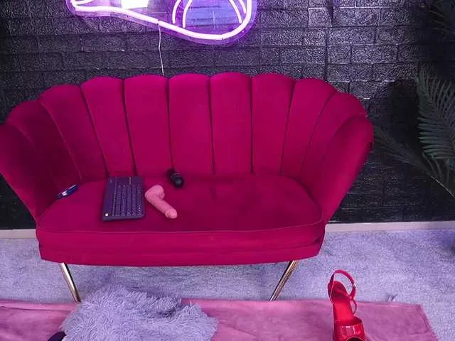 Live sex webcam photo for AnnabelleRise #291796079