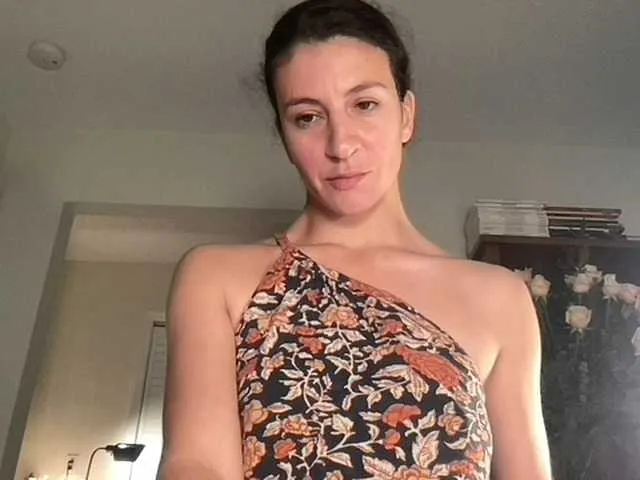 Live sex webcam photo for Annareylee #277154664