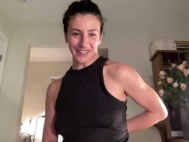 Live sex webcam photo for Annareylee #277289458