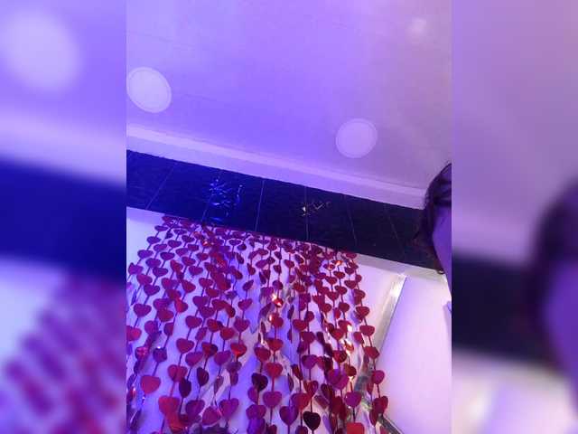 Live sex webcam photo for AnnbellaRose #291880974