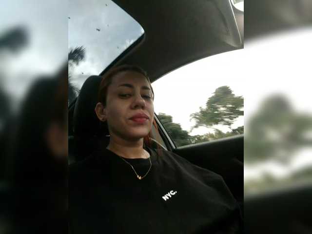 Live sex webcam photo for AnnbellaRose #291940517