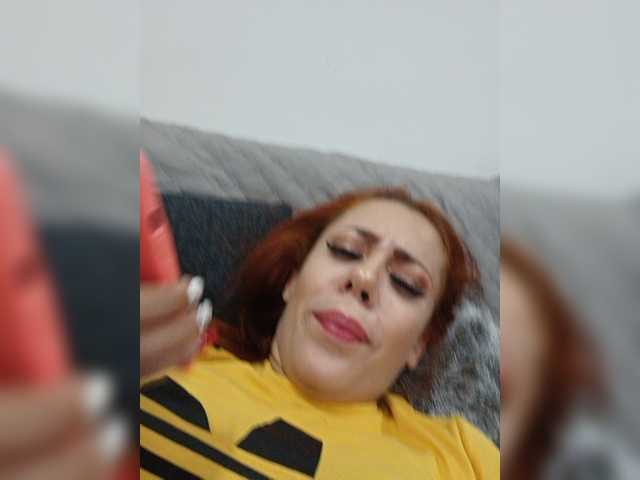 Live sex webcam photo for AnnbellaRose #275502206