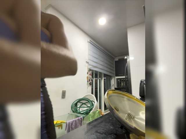 Live sex webcam photo for AnnbellaRose #275529885