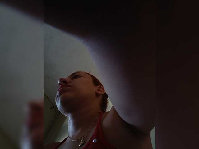 Live sex webcam photo for AnnbellaRose #275599842