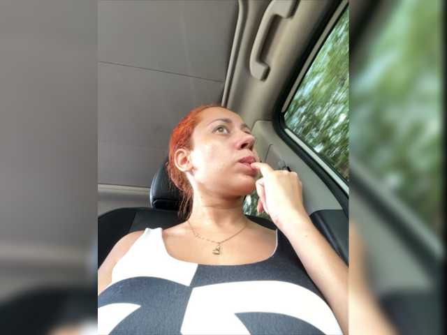 Live sex webcam photo for AnnbellaRose #275607488