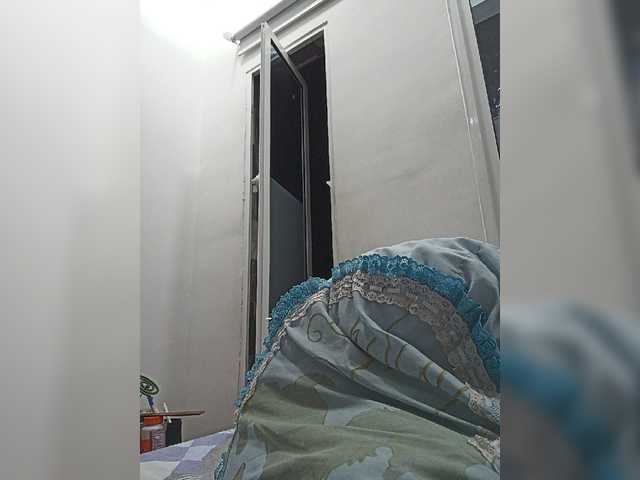 Live sex webcam photo for AnnbellaRose #275834405